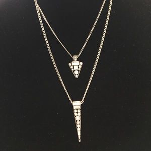 Chloe + Isabel Jewelry - Stargaze Convertible Pendant Necklace Chloe + Isabel Jewelry - Stargaze Convertible Pendant Necklace